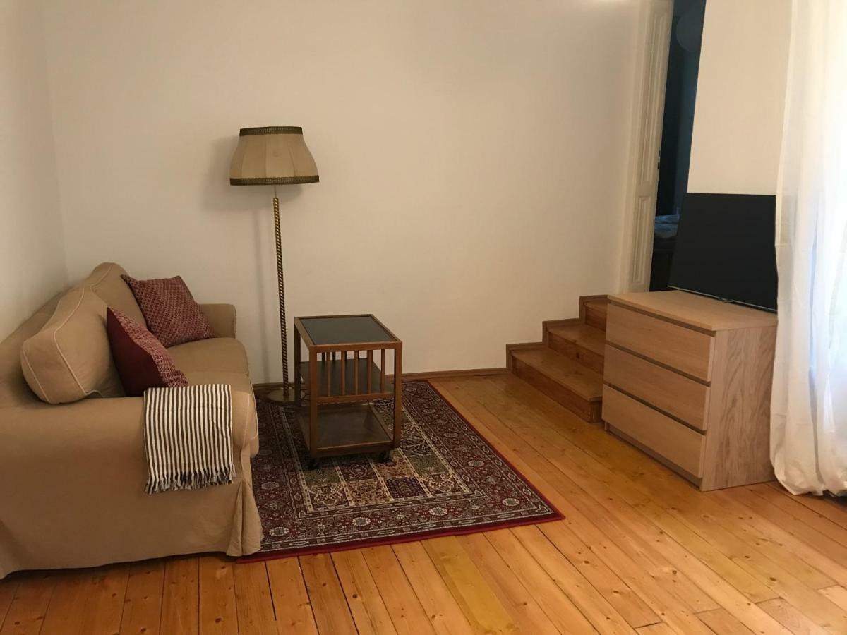 Wiener Lebensgefuehl Im Herzen Der Josefstadt Apartment Luaran gambar